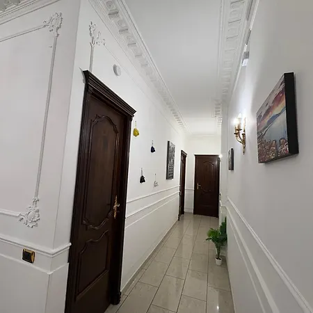 Castellano Holiday House-3